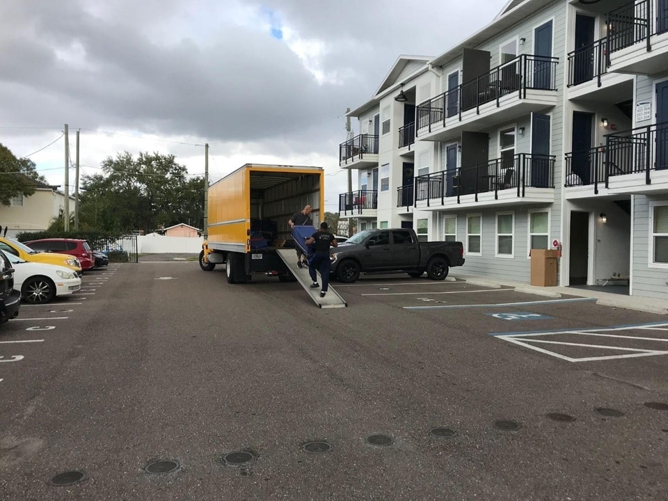 Apartment Moving Companies in Nowatney Florida